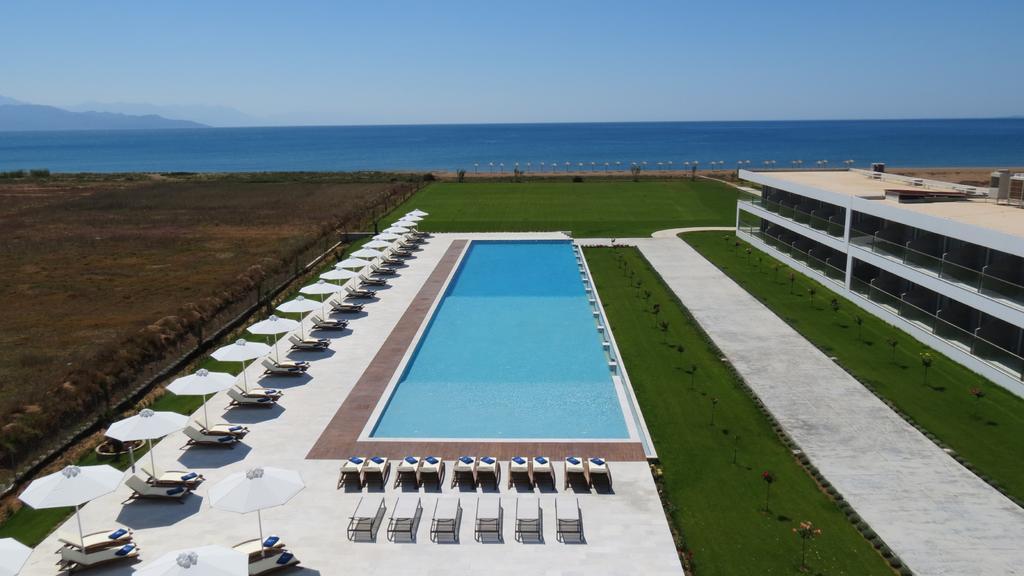 Buca Beach Resort Messíni Buitenkant foto