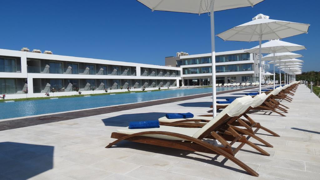 Buca Beach Resort Messíni Buitenkant foto