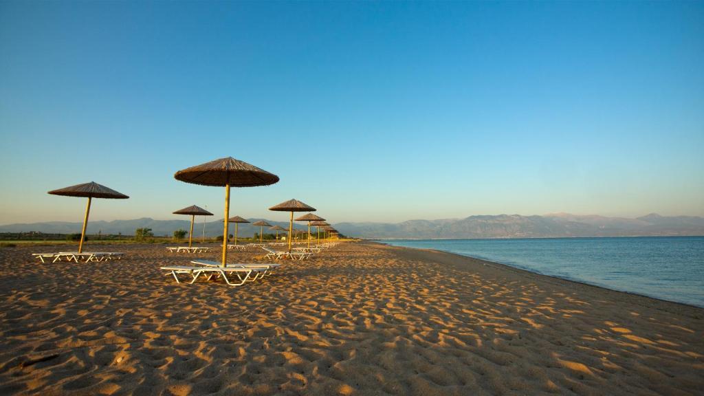 Buca Beach Resort Messíni Buitenkant foto